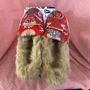 BAMBOO Red Floral Fur-Lined Slippers